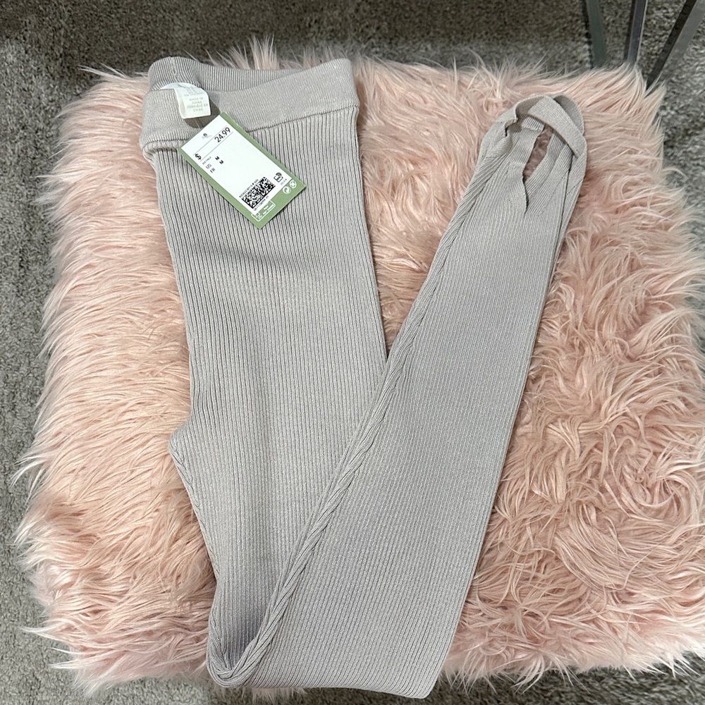 H&M Light Gray Ribbed Leggings